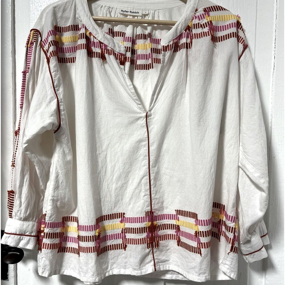 Roller Rabbit embroidered white top with button sleeves size small